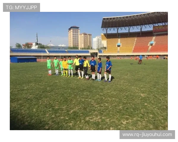 职业队提高足球长传球技术的系统训练方法研究与实践路径分析